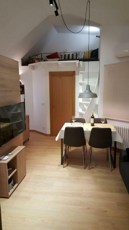 Estudio Atico Con Altillo Оренсе Экстерьер фото